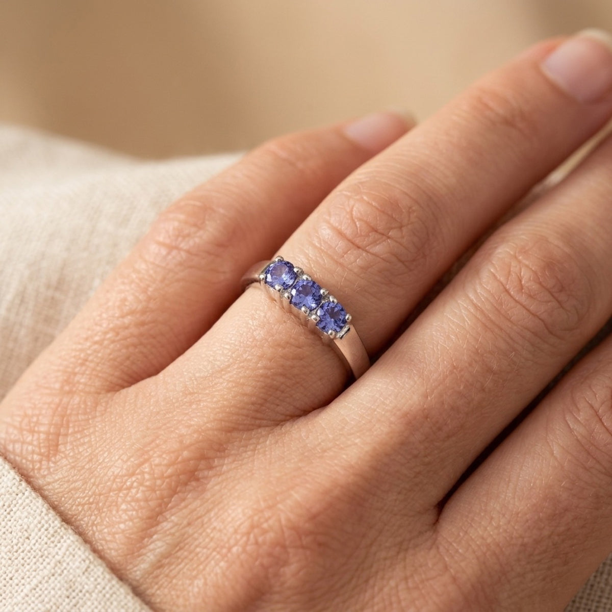 Blue Sapphire Simple Studded Ring worn
