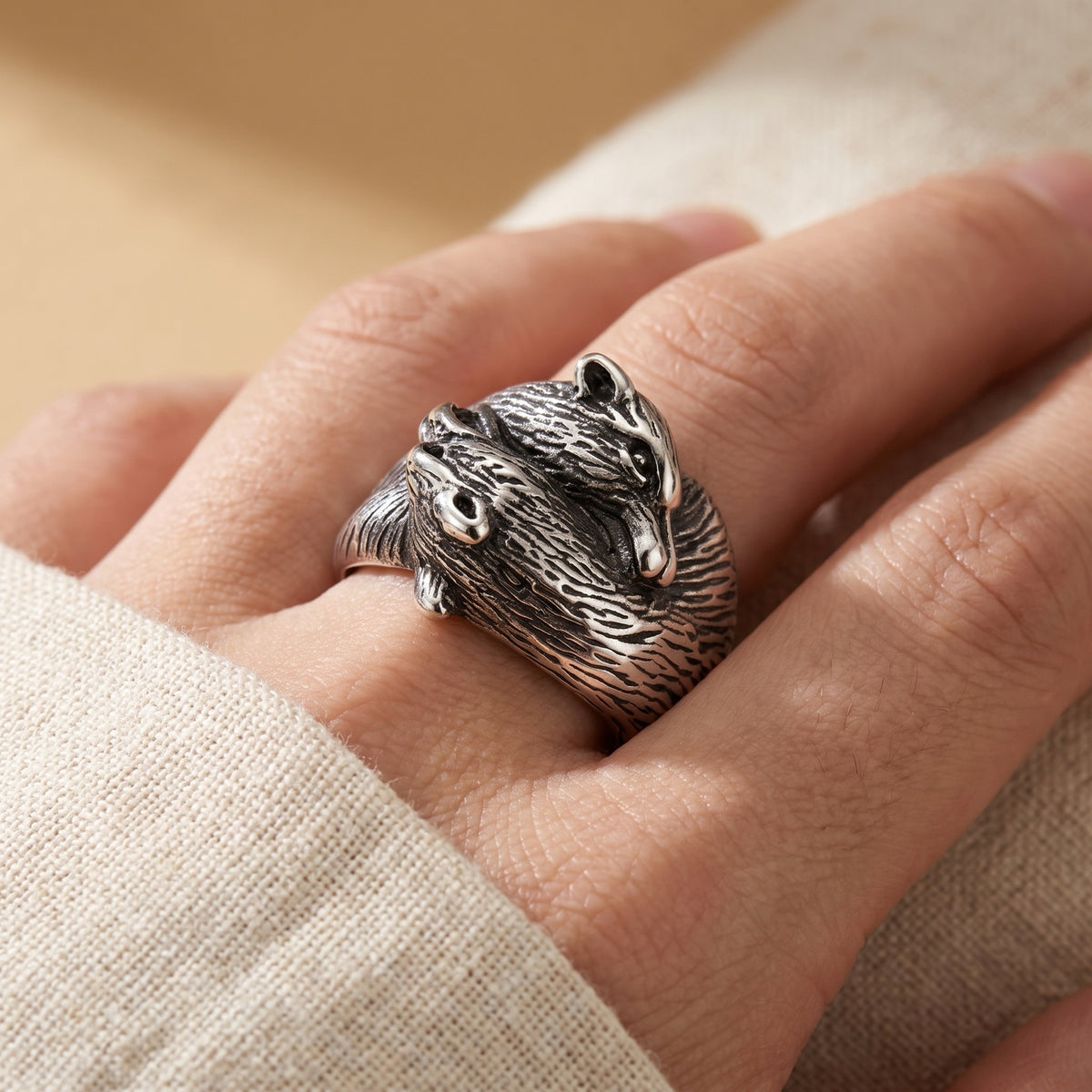 Wolf Family Friendship Partner Love Animal Den Ring worn